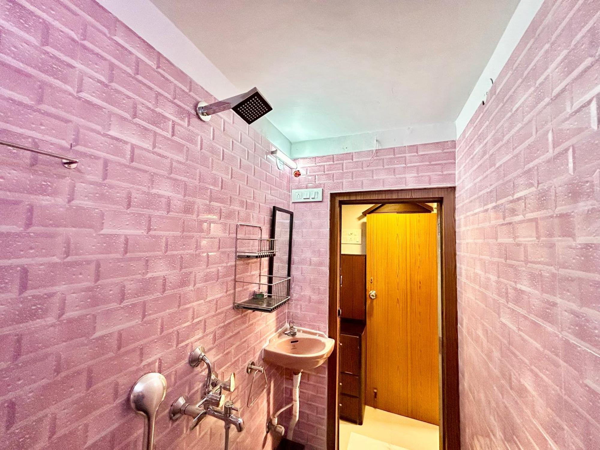 Apartment Aristocratic 3bhk Near Eastern Metropolitan Club, Santoshpur Kolkata