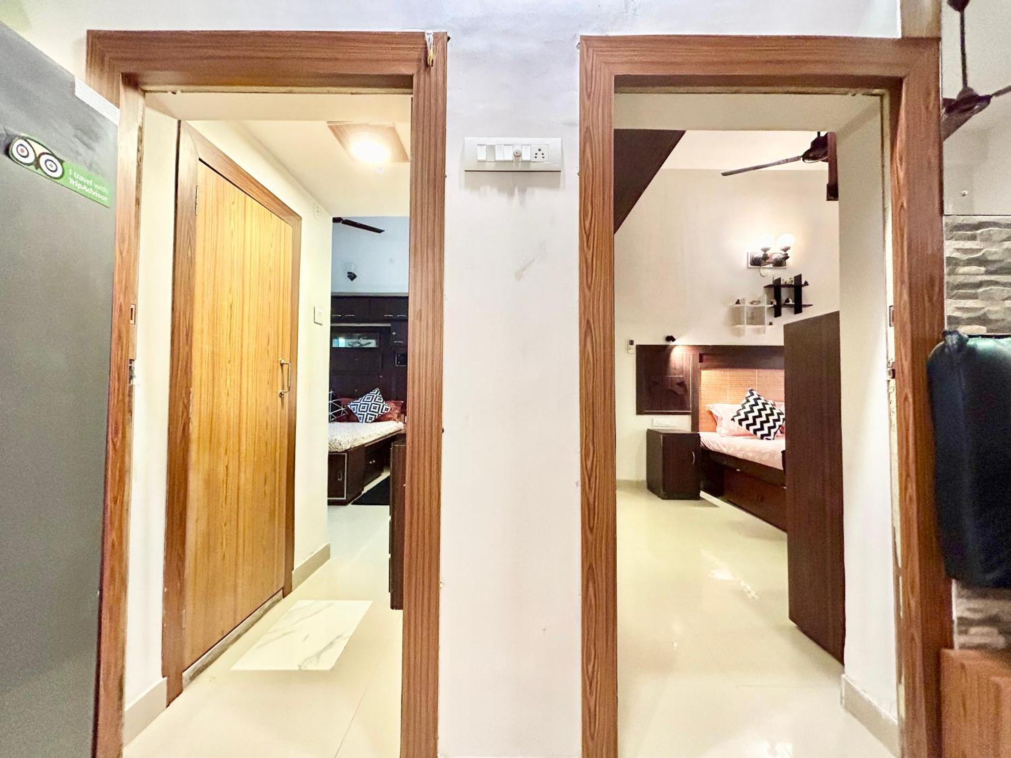 Aristocratic 3bhk Near Eastern Metropolitan Club, Santoshpur * Kolkata